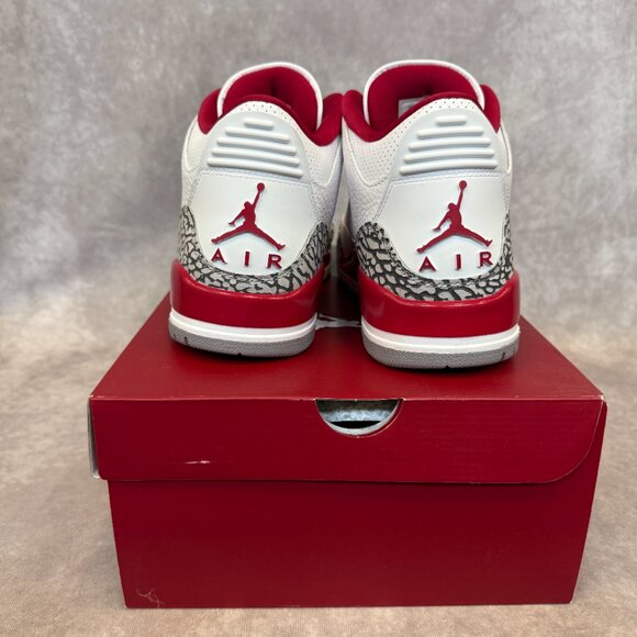Air Jordan 3 Retro – White/Light Curry-Cardinal Red | Men’s Size 9 | New in Box main image 4